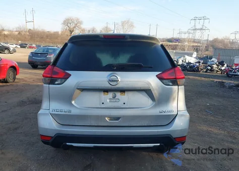 2017 Nissan Rogue Sv z USA, uszkodzony, nr VIN KNMAT2MV3HP507135